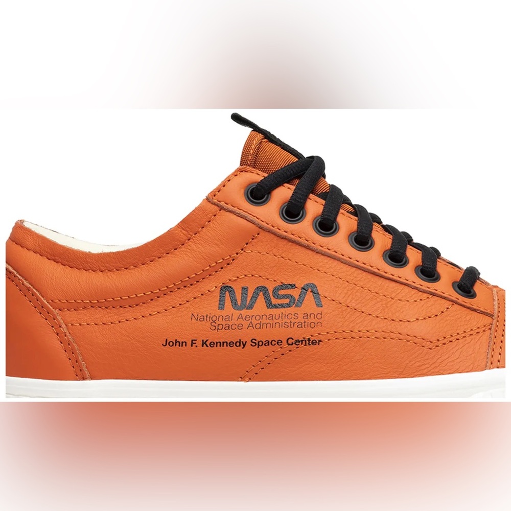 2018
NASA x Old Skool 'Space Voyager' - Picture 2 of 8
